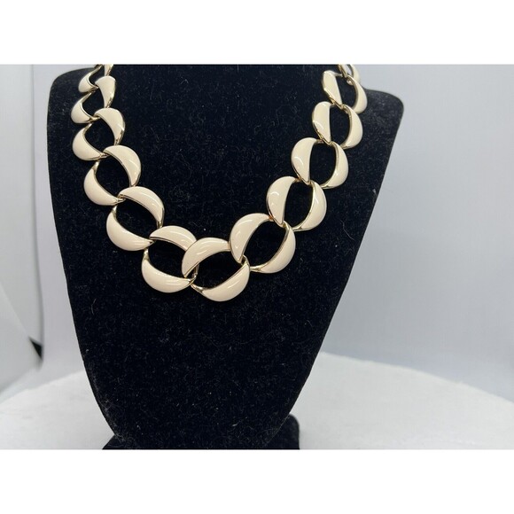 Vintage Napier Enamel White Links Flat Gold Chain Necklace - Picture 3 of 7